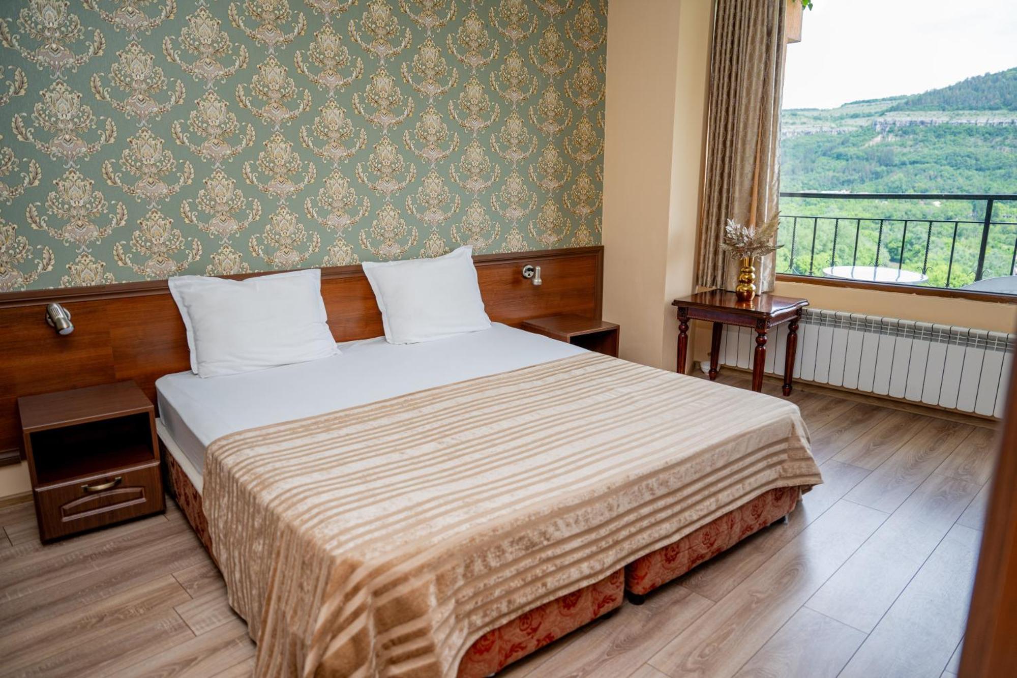 Lucky Hotel เวลีคอเทอร์โนโว ภายนอก รูปภาพ